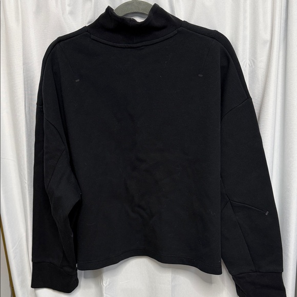 Nike Mock-Neck Cropped Sweatshirt - Picture 4 of 4
